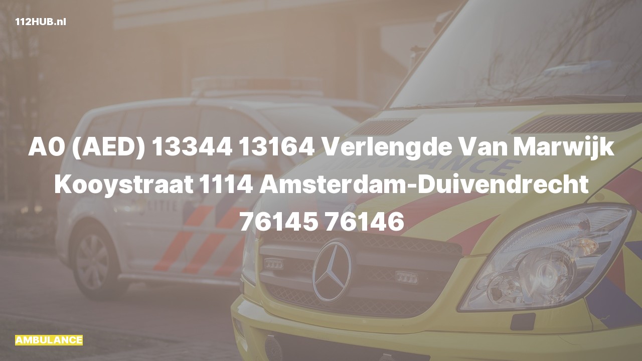 Deelafbeelding voor Ambulance met spoed naar de Verlengde Van Marwijk Kooystraat in Amsterdam-Duivendrecht.