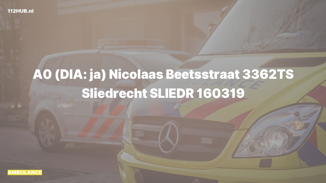 Deelafbeelding voor De ambulance is met spoed uitgerukt naar de Nicolaas Beetsstraat in Sliedrecht