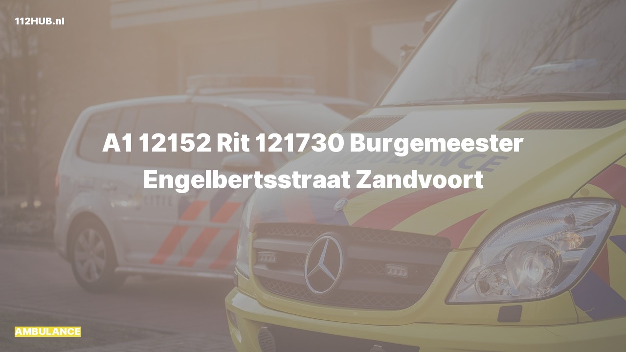 Deelafbeelding voor Ambulance met spoed naar de Burgemeester Engelbertsstraat in Zandvoort.