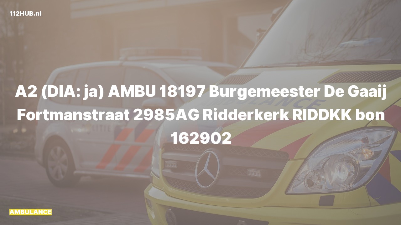 Deelafbeelding voor De ambulance is met gepaste spoed uitgerukt naar de Burgemeester De Gaaij Fortmanstraat in Ridderkerk