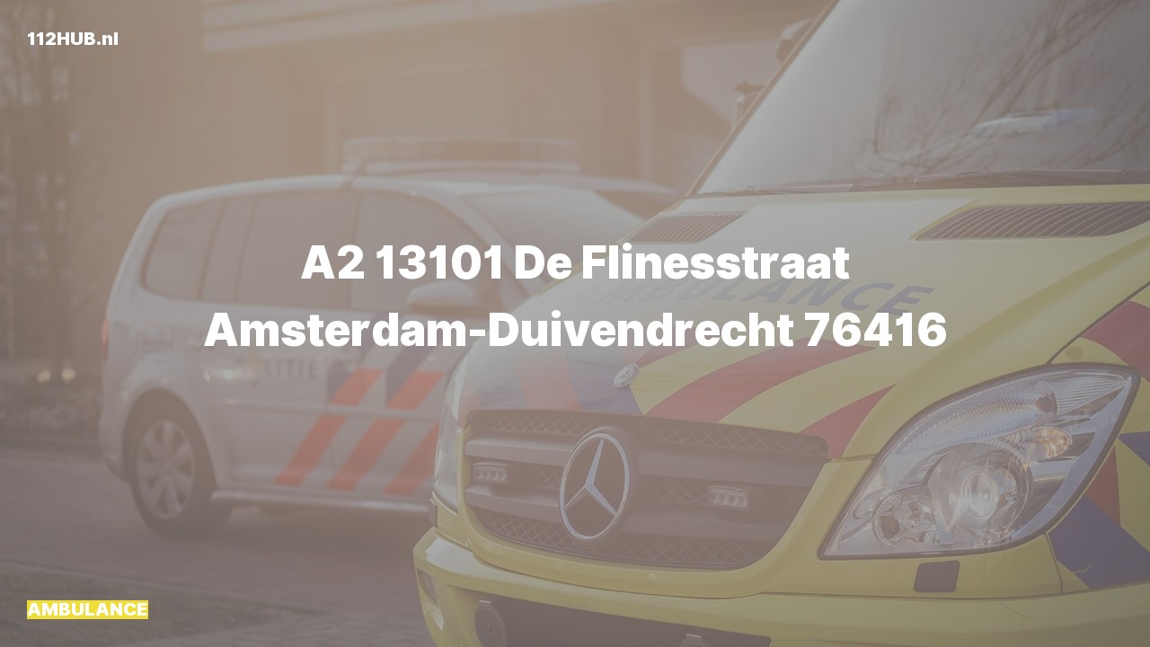 Deelafbeelding voor Ambulance met gepaste spoed naar de De Flinesstraat in Amsterdam-Duivendrecht.
