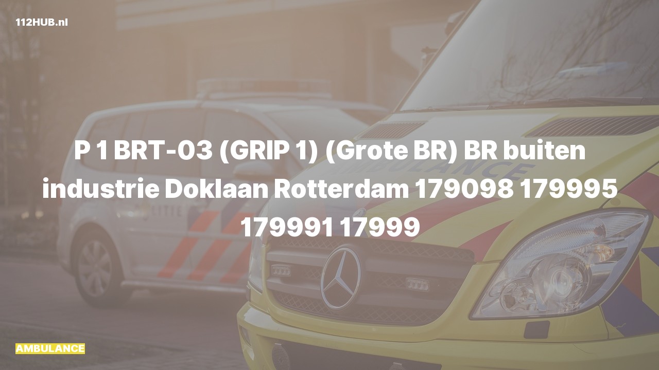 Deelafbeelding voor Ambulance met spoed naar de Doklaan in Rotterdam.