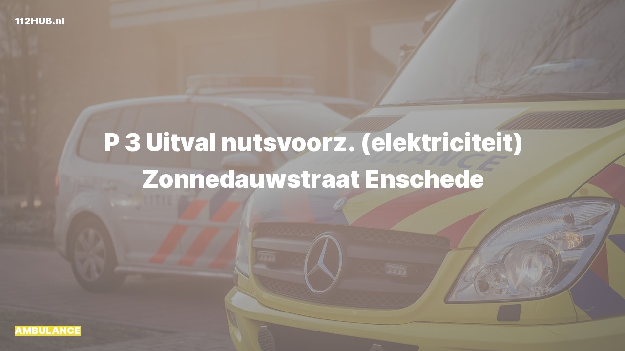 Deelafbeelding voor Ambulance naar de Zonnedauwstraat in Enschede.