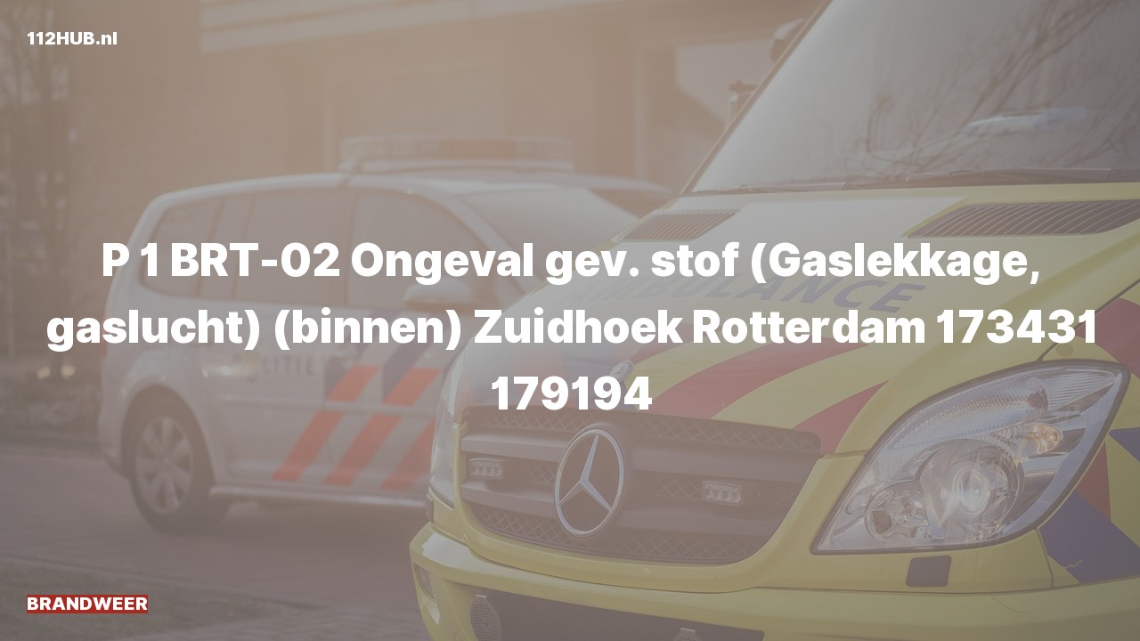 Deelafbeelding voor Brandweer met spoed voor stank of gaslucht naar de Zuidhoek in Rotterdam.