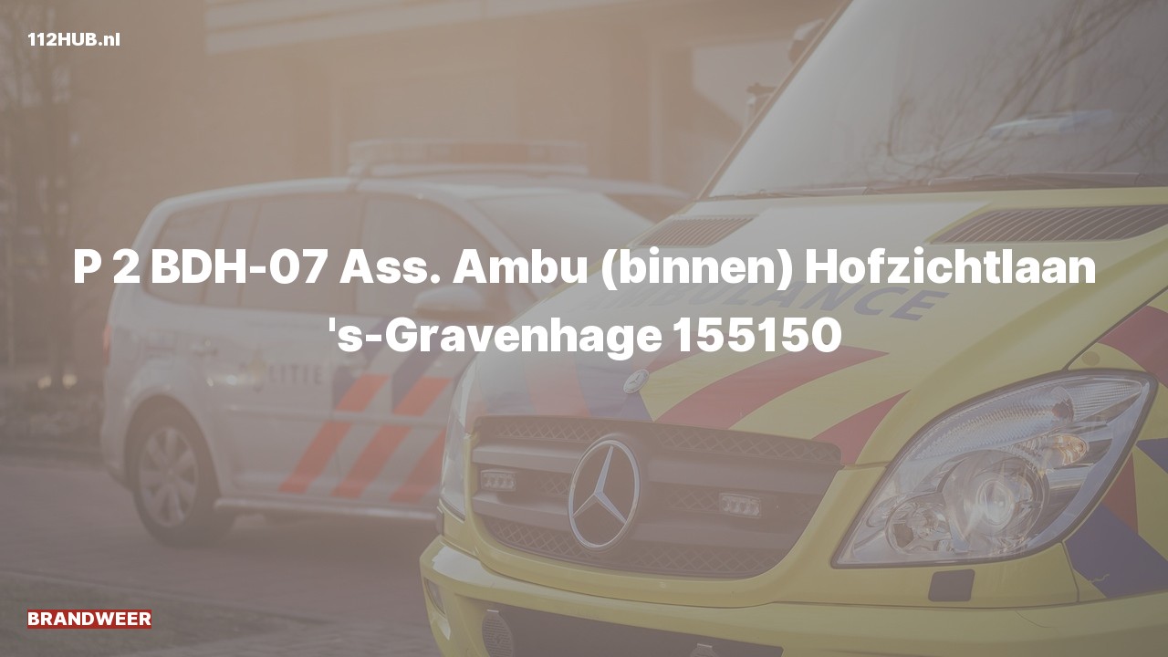 Deelafbeelding voor Brandweer met gepaste spoed voor ambulance-assistentie naar de Hofzichtlaan in 's-Gravenhage.