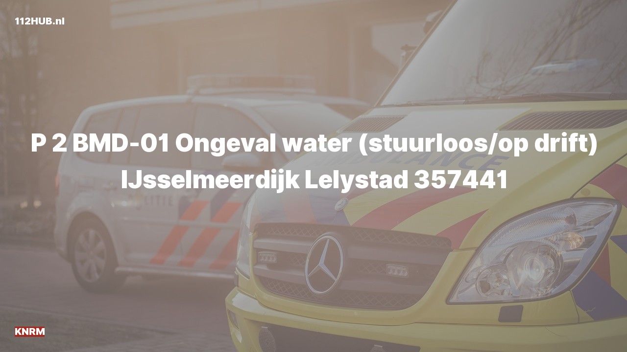 Deelafbeelding voor KNRM met gepaste spoed naar de IJsselmeerdijk in Lelystad.