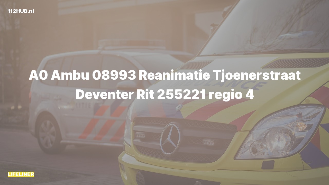 Deelafbeelding voor Traumahelikopter met spoed naar de Tjoenerstraat in Deventer.