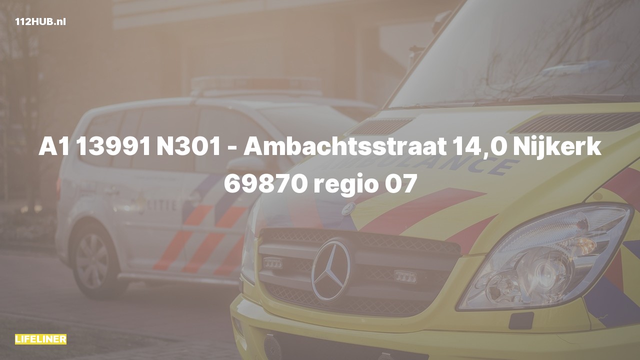 Deelafbeelding voor Traumahelikopter met spoed op de N301 bij hectometerpaaltje 14.