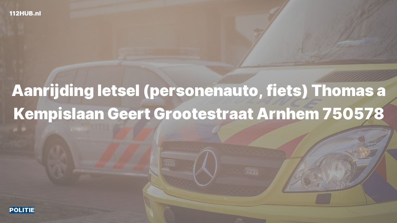 Deelafbeelding voor De politie is uitgerukt voor een aanrijding naar de Thomas a Kempislaan in Arnhem